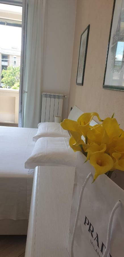 Ferienwohnung Karina House-check in H 24 Como Exterior foto